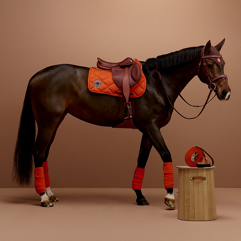 鞍下ハーフパッド 《エキリーブル》 | Hermès - エルメス-公式サイト